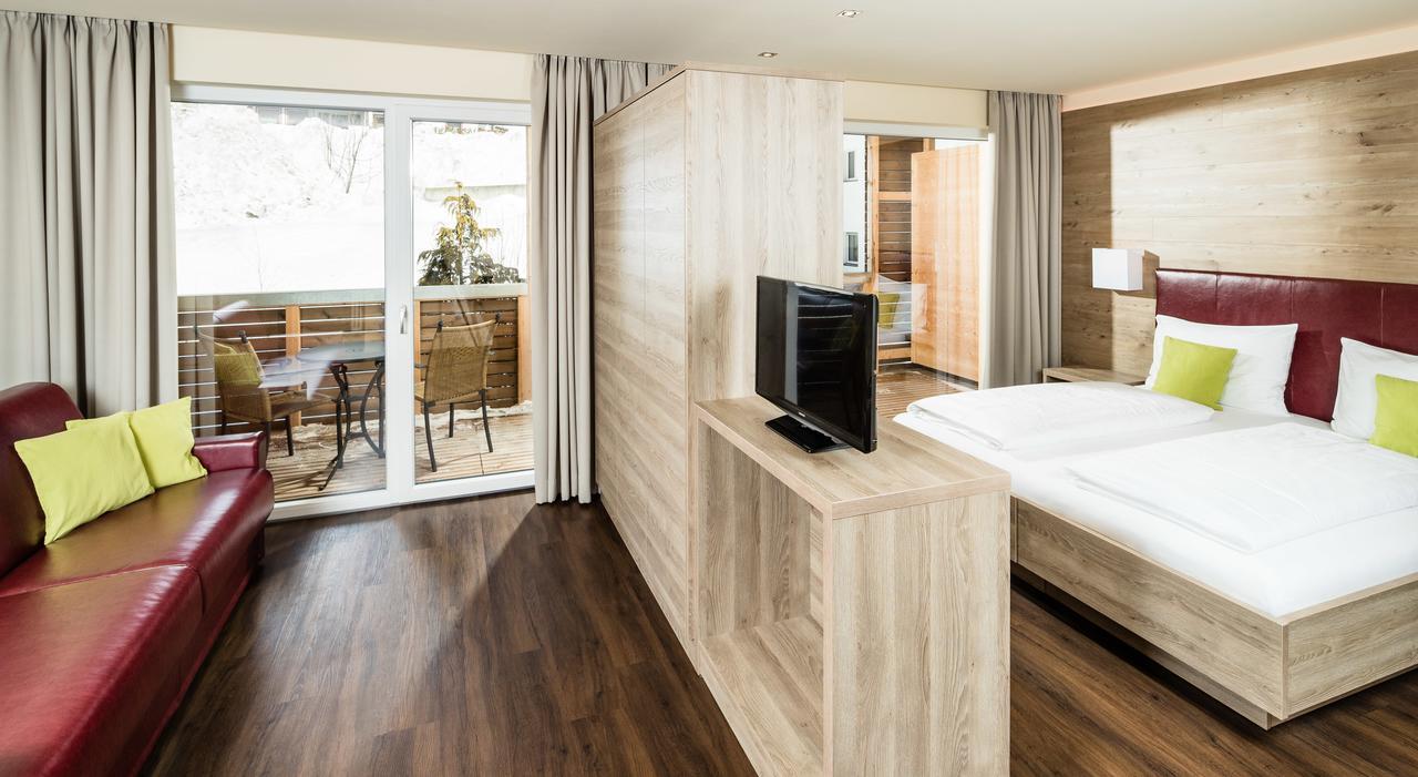 Aktiv Hotel Edelweiss Резія Екстер'єр фото